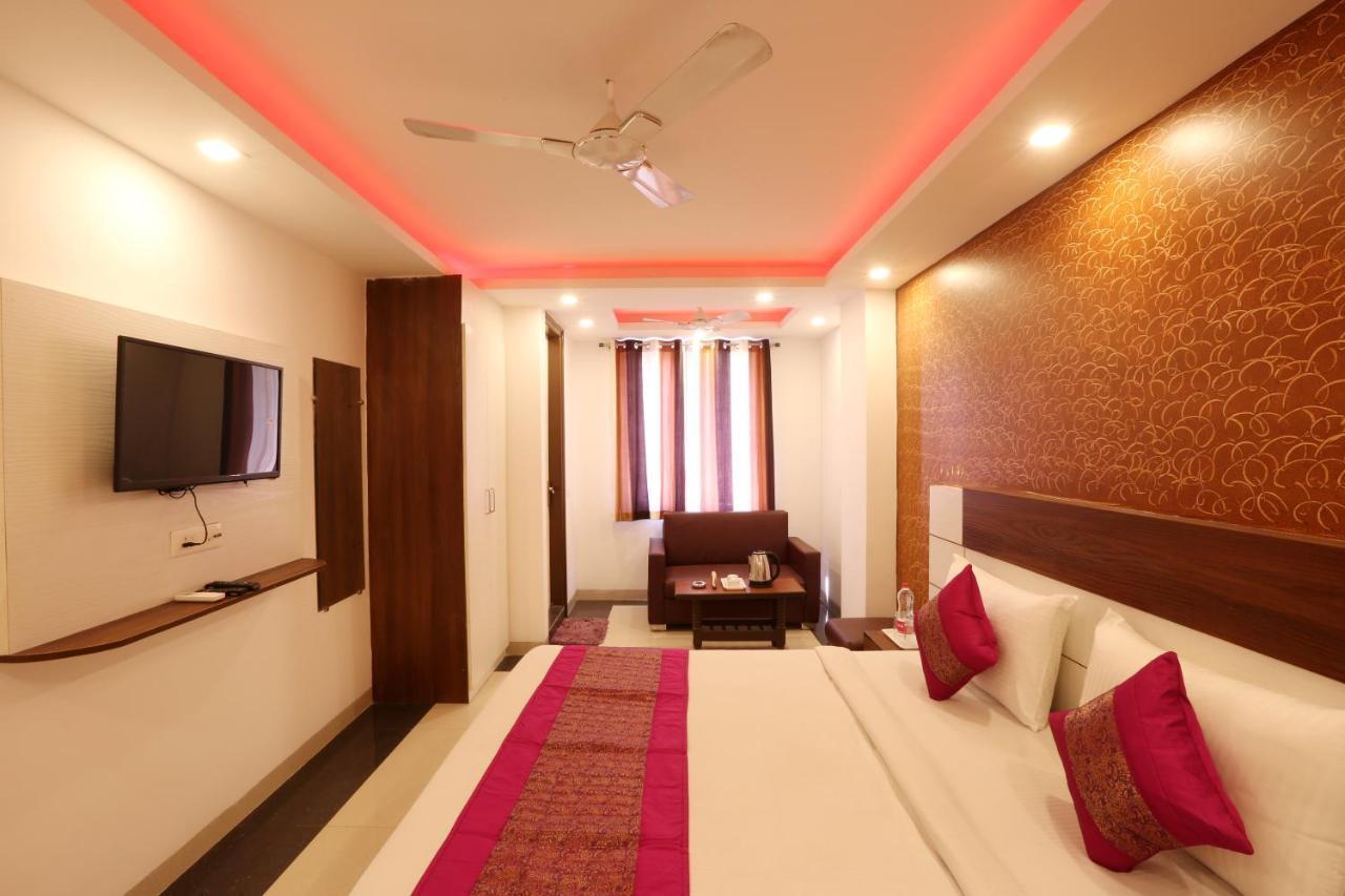 Hotel Ark Wood Nueva Delhi Exterior foto