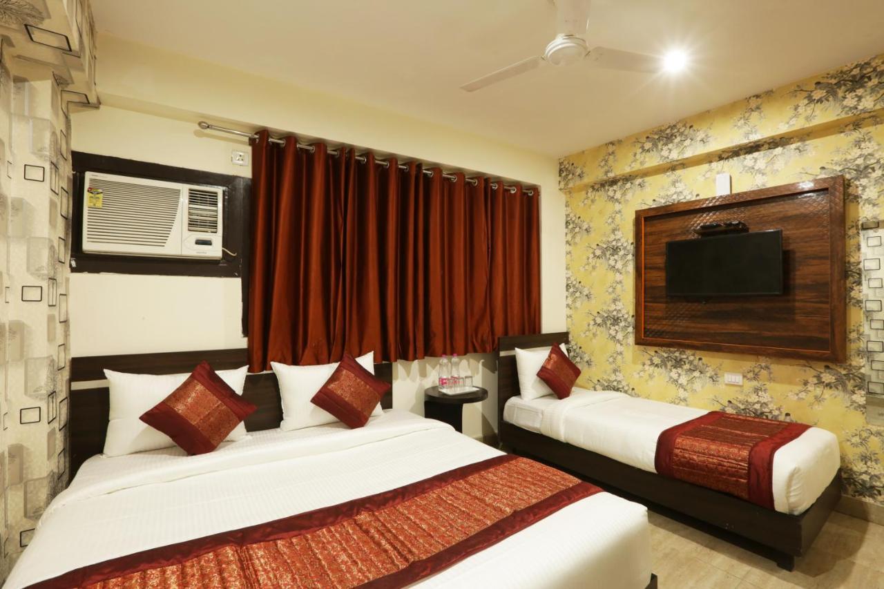 Hotel Ark Wood Nueva Delhi Exterior foto